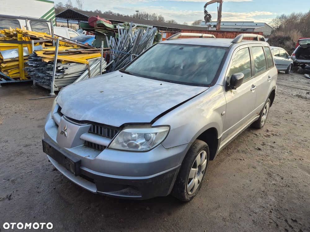 mitsubishi outlander I a31a maska zderzak lampa grill błotnik drzwi zbiornik paliwa szyba - 2