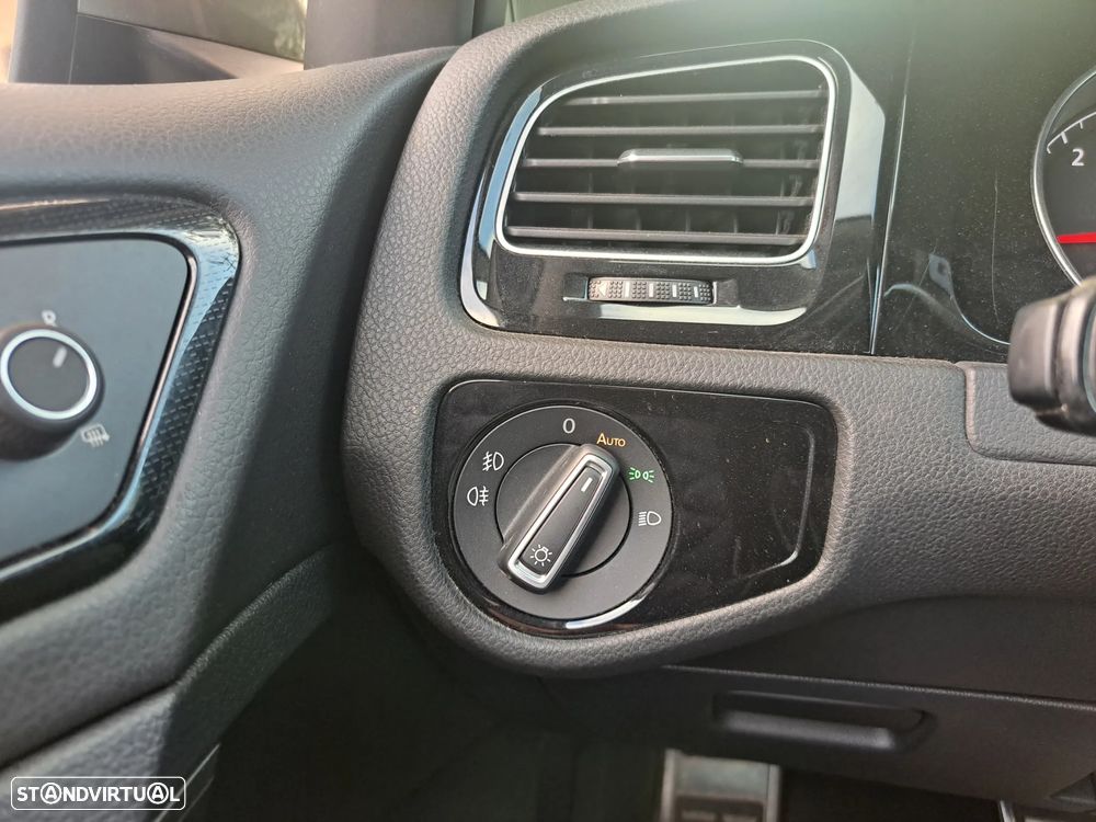 VW Golf 2.0 TDI DSG Sound - 14