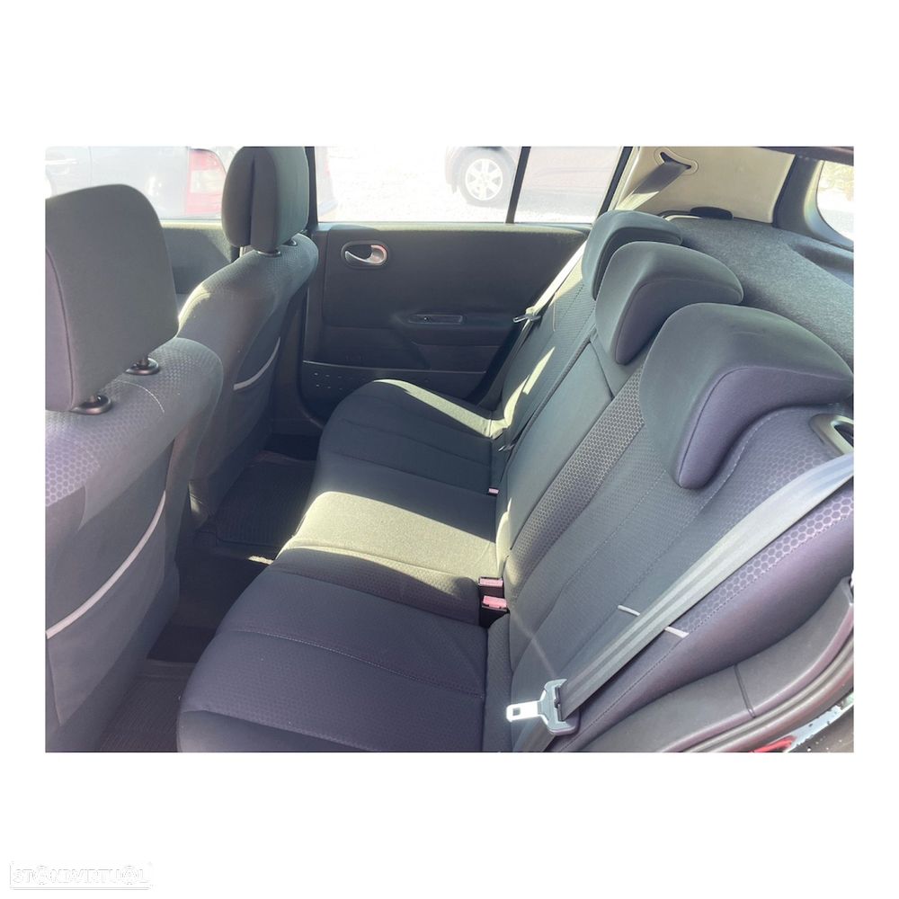 Renault Mégane 1.5 dCi Confort Dynamique - 12