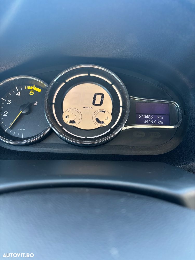 Renault Megane ver-1-5-dci-expression - 6