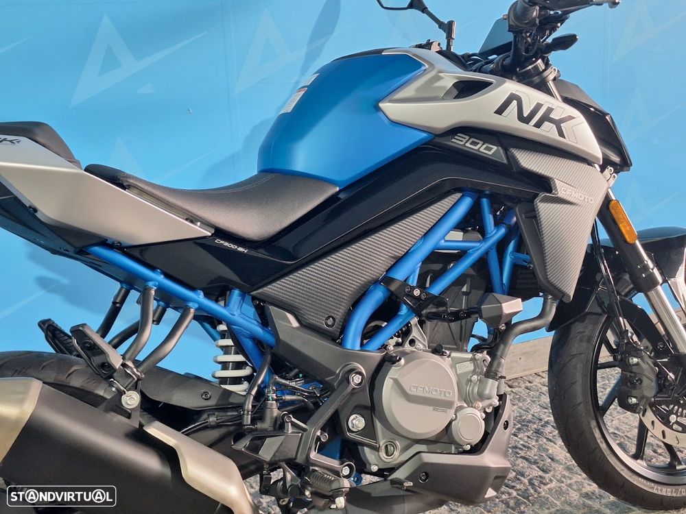 CF Moto 300NK - 3