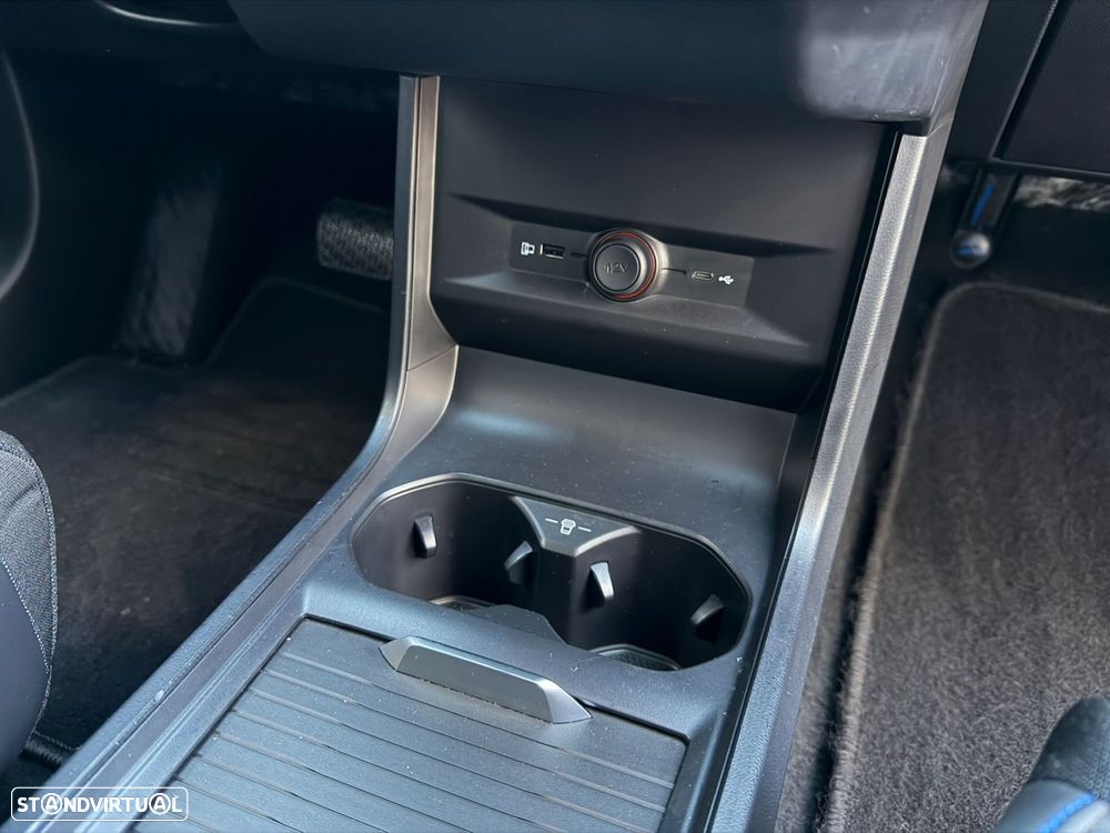 MG MG4 64 kWh Luxury - 19