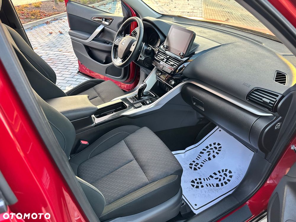 Mitsubishi Eclipse Cross - 13
