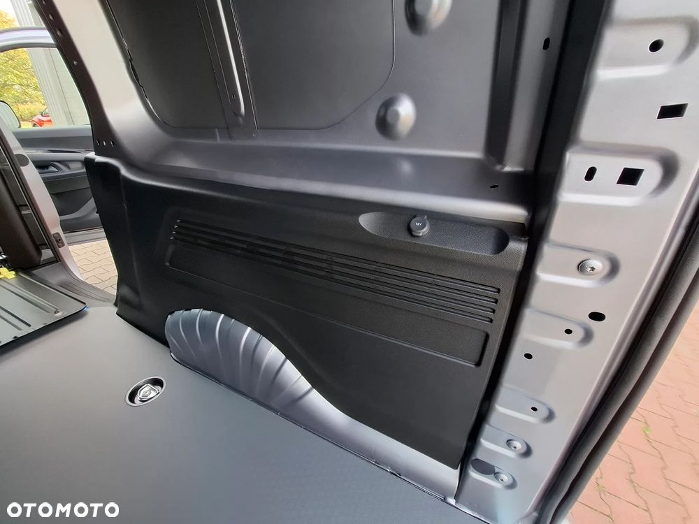 Toyota Proace City L2 1,5-l - 16