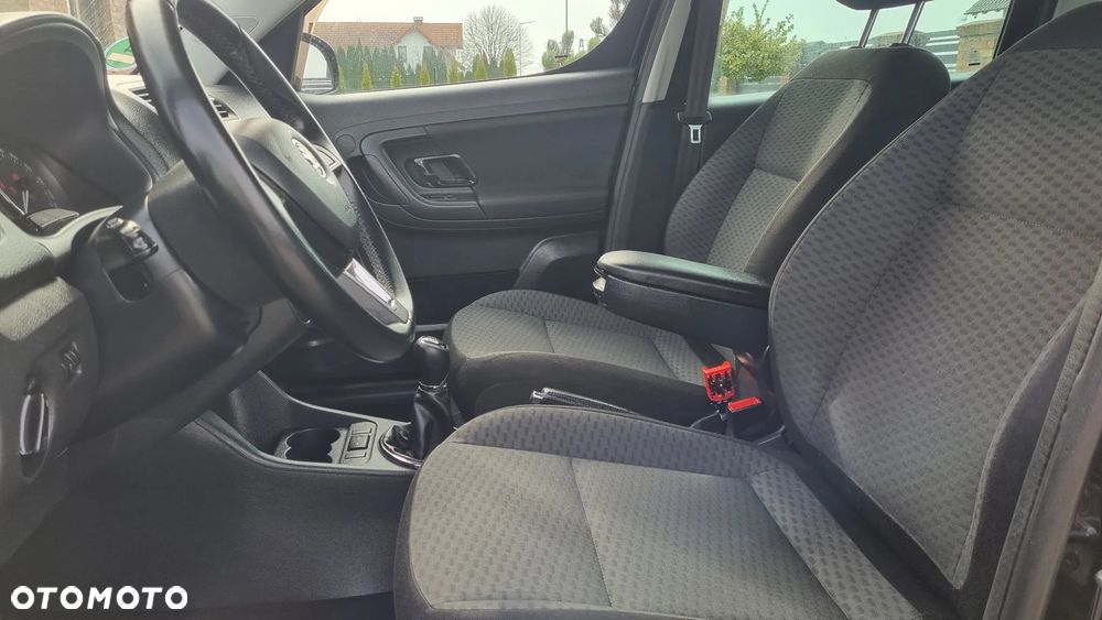 Skoda Roomster 1.2 TSI Comfort PLUS EDITION - 12