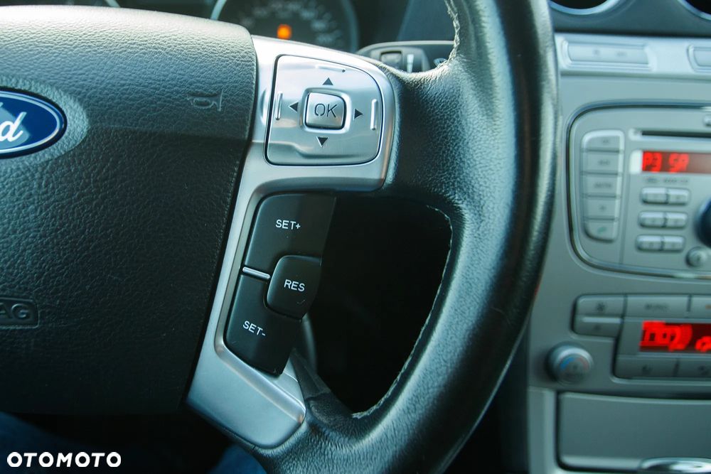 Ford S-Max 2.0 FF Titanium - 30