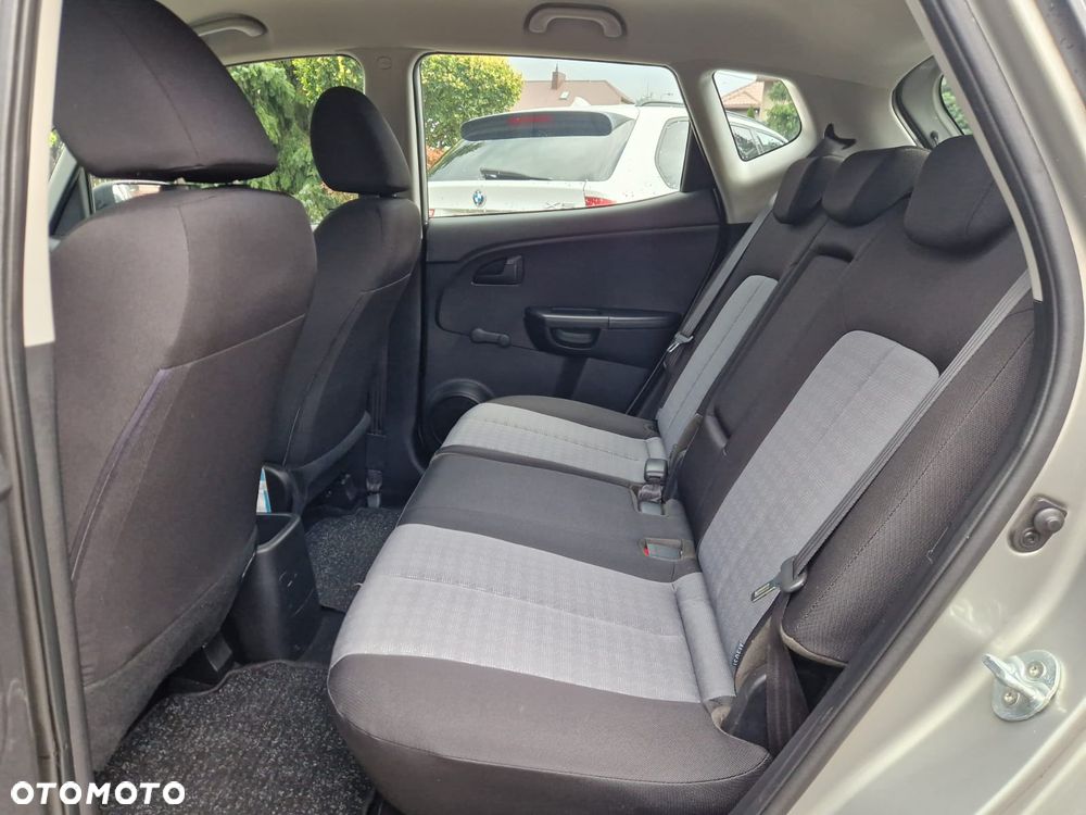 Kia Venga 1.4 CVVT Dream Team Edition - 19