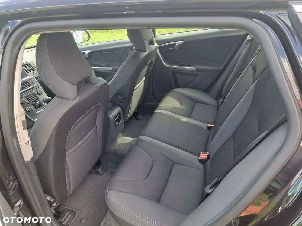 Volvo V60 T3 - 18