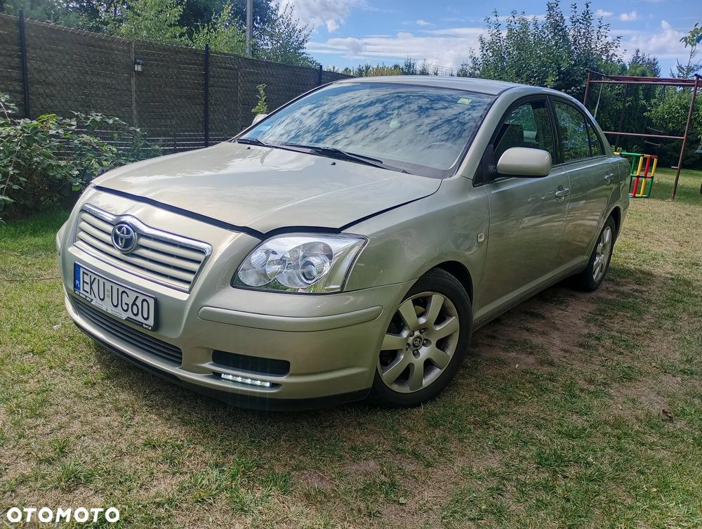 Toyota Avensis 1.6 VVT-i Terra - 4