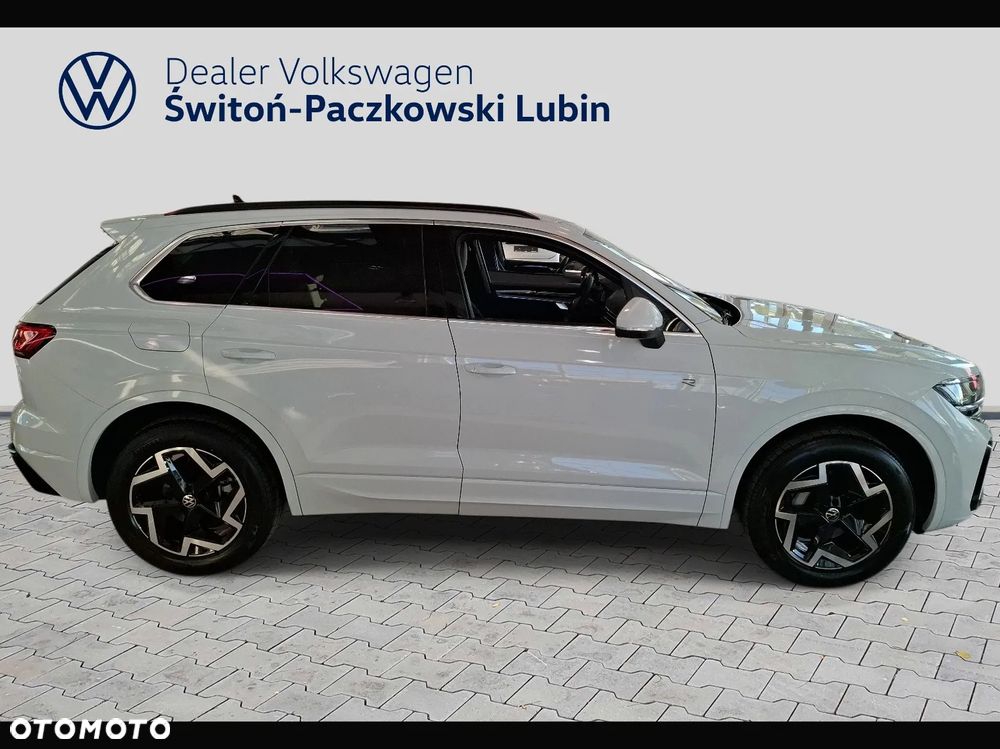Volkswagen Touareg 3.0 V6 TDI 4Motion R-Line - 2