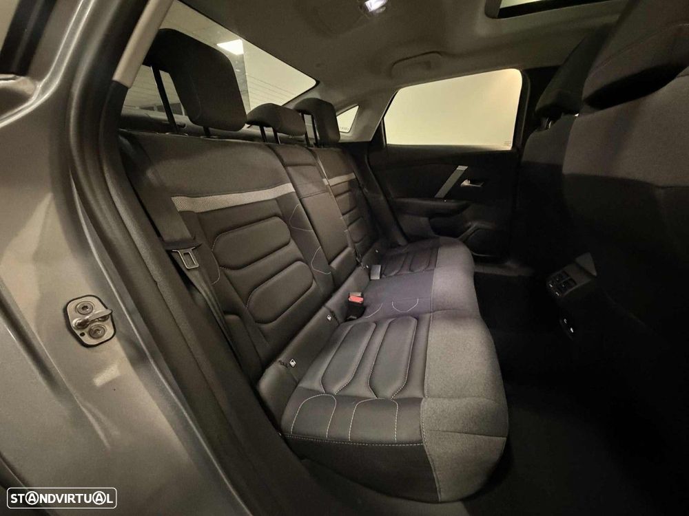 Citroën C4 X 1.2 PureTech Shine Pack EAT8 - 14