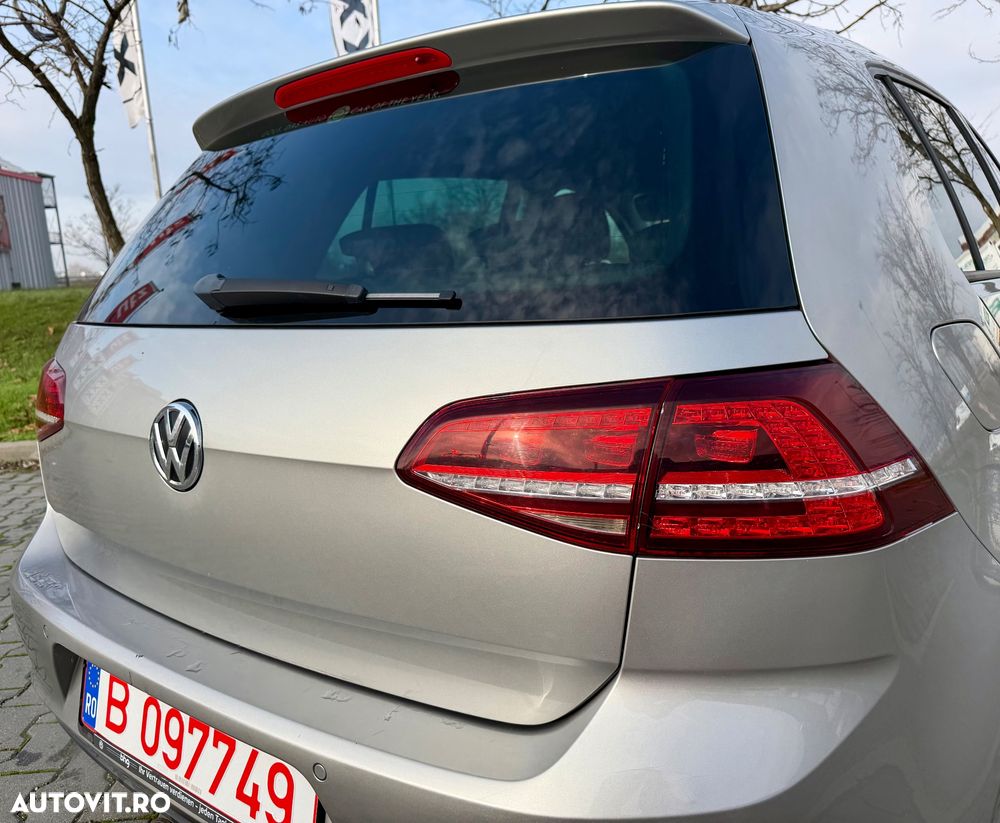 Volkswagen Golf 1.4 TSI BMT Highline - 22