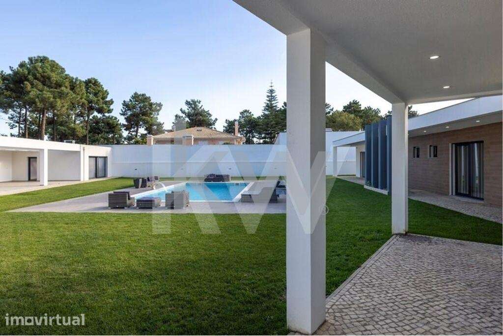 Moradia T5 - piscina- jardim- ginásio- lote  1585m2- furo- perto da - Grande imagem: 2/56