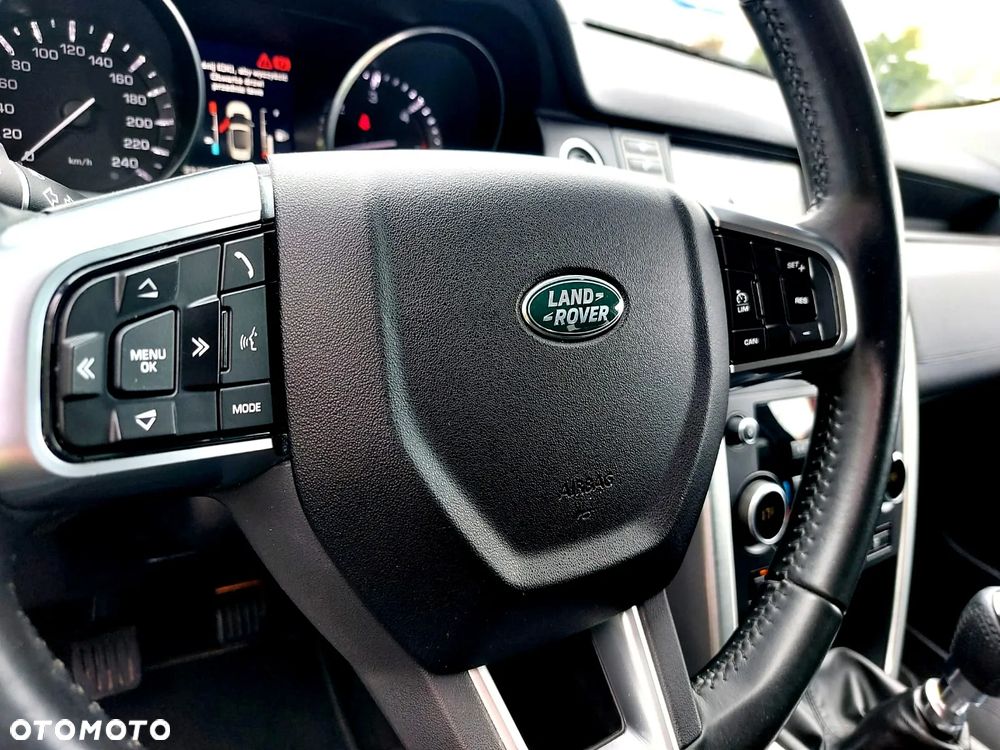 Land Rover Discovery Sport - 10