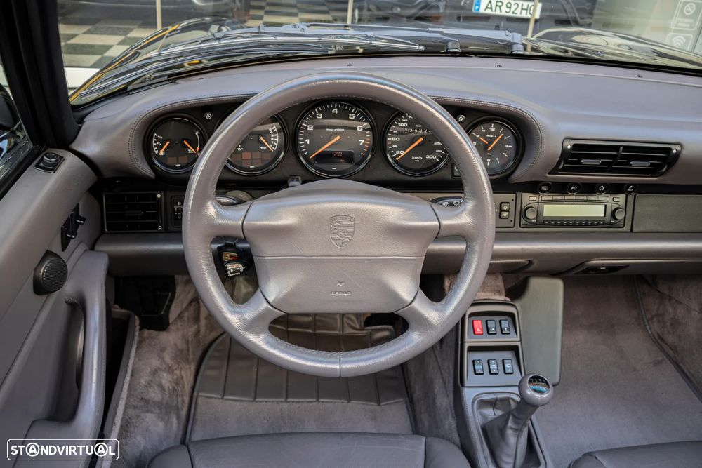 Porsche 911 (993) Targa 3.6 - 16