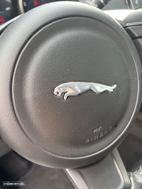 Jaguar F-Pace 2.0 i4D Portfolio Aut. - 13