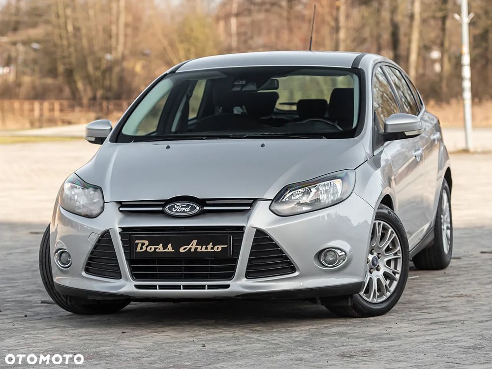 Ford Focus 1.6 TDCi DPF Champions Edition - 6