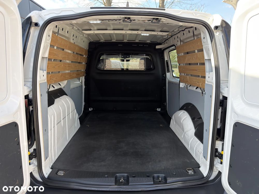 Volkswagen Caddy MAXI 2.0 TDI LONG Nawigacja Czujniki Parkowania Aktywny Tempomat Faktura VAT 23% - 18