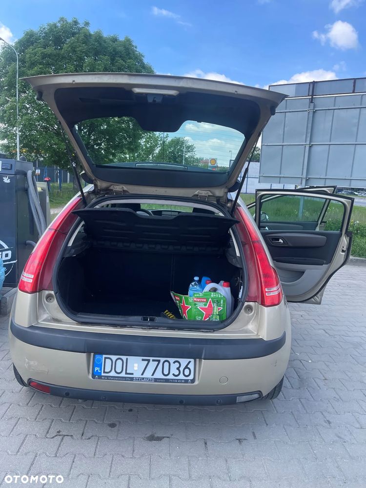 Citroën C4 1.6 HDi X - 7