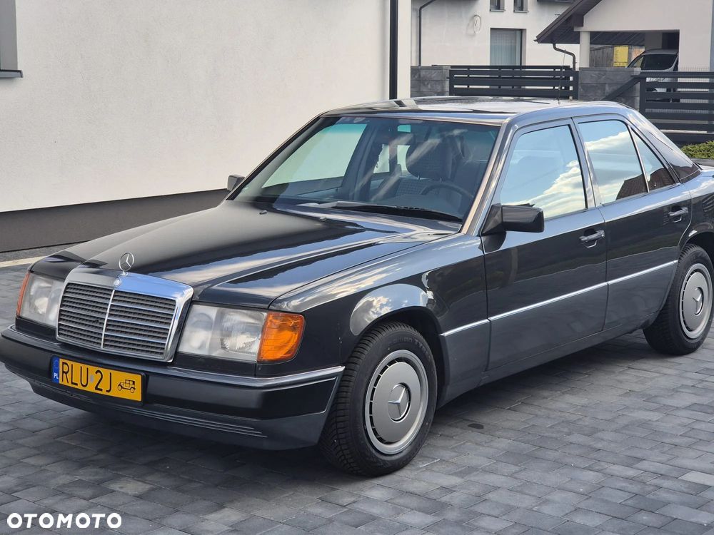 Mercedes-Benz W124 (1984-1993) - 28