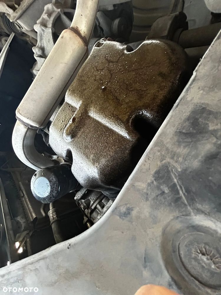 Toyota Yaris 1.3 - 8