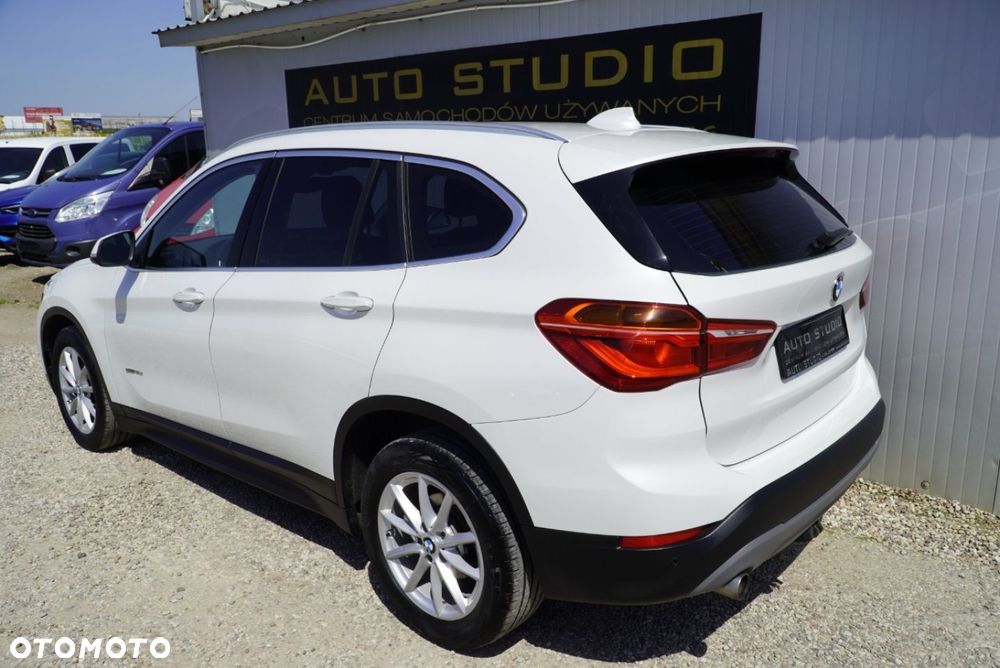 BMW X1 sDrive18d Advantage sport - 37