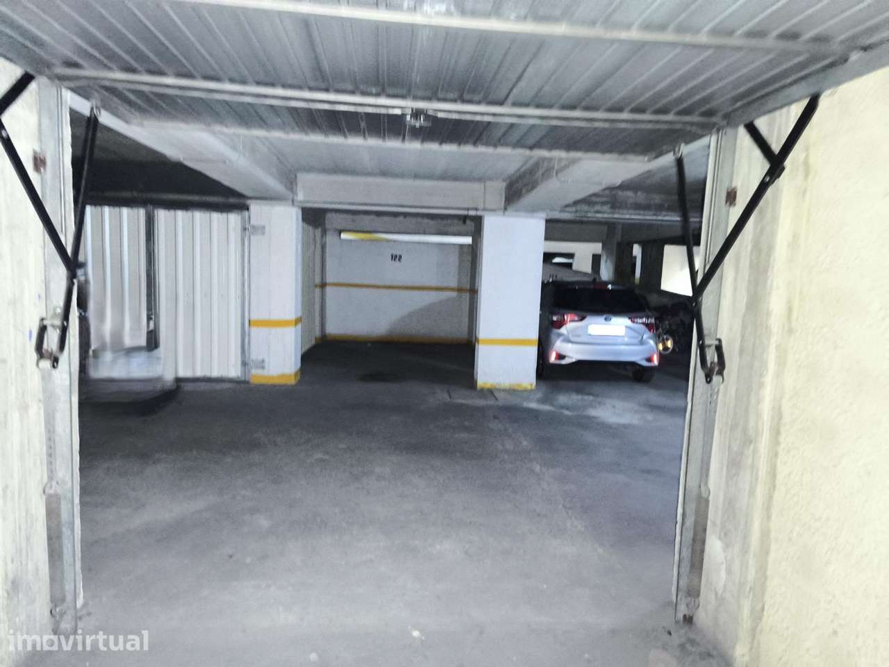 Garagem / Box Fechada à Venda – Santa Clara, Lisboa - Grande imagem: 4/7