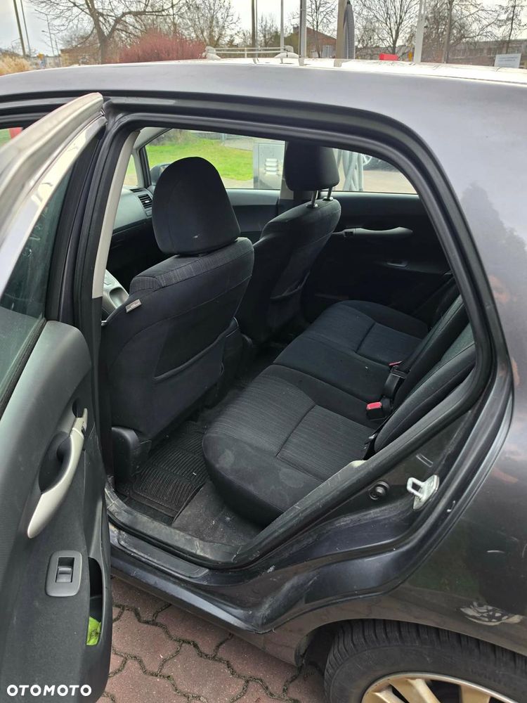 Toyota Auris - 16
