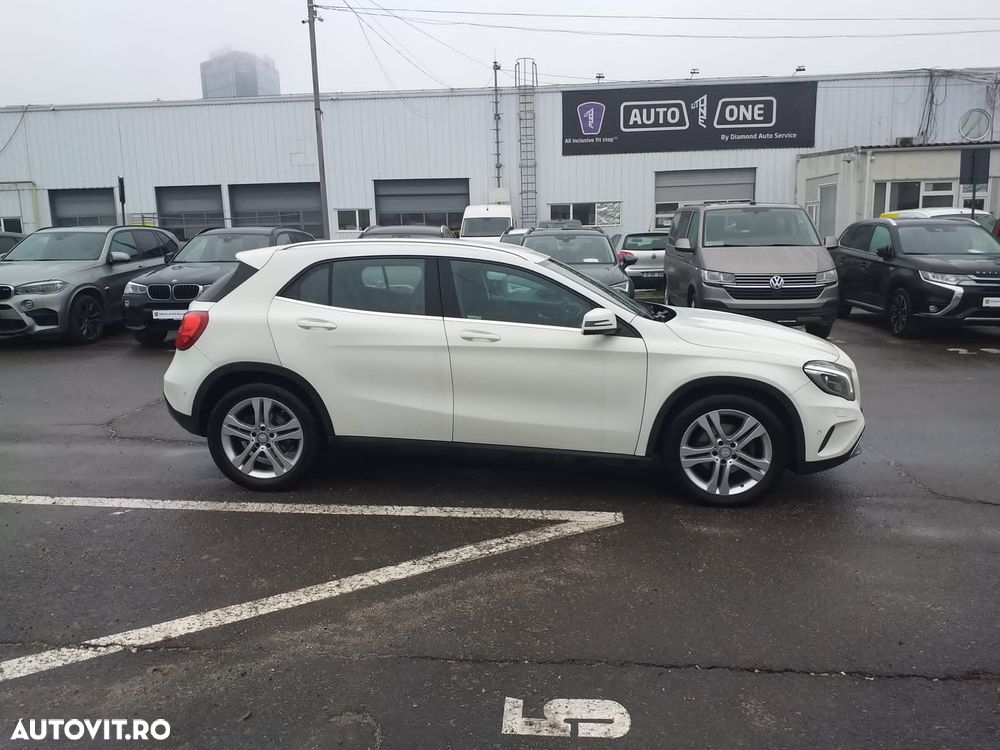 Mercedes-Benz GLA 220 d 4MATIC Aut. - 2