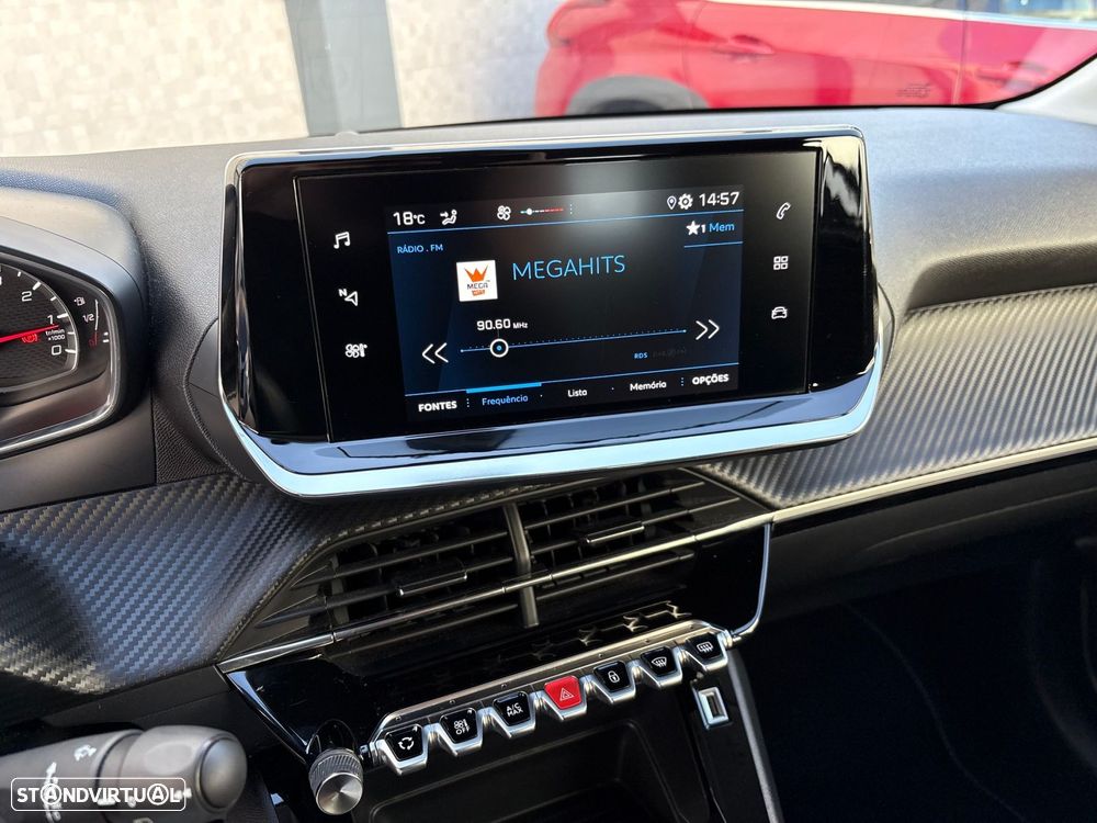 Peugeot 208 1.2 PureTech SE Style - 6