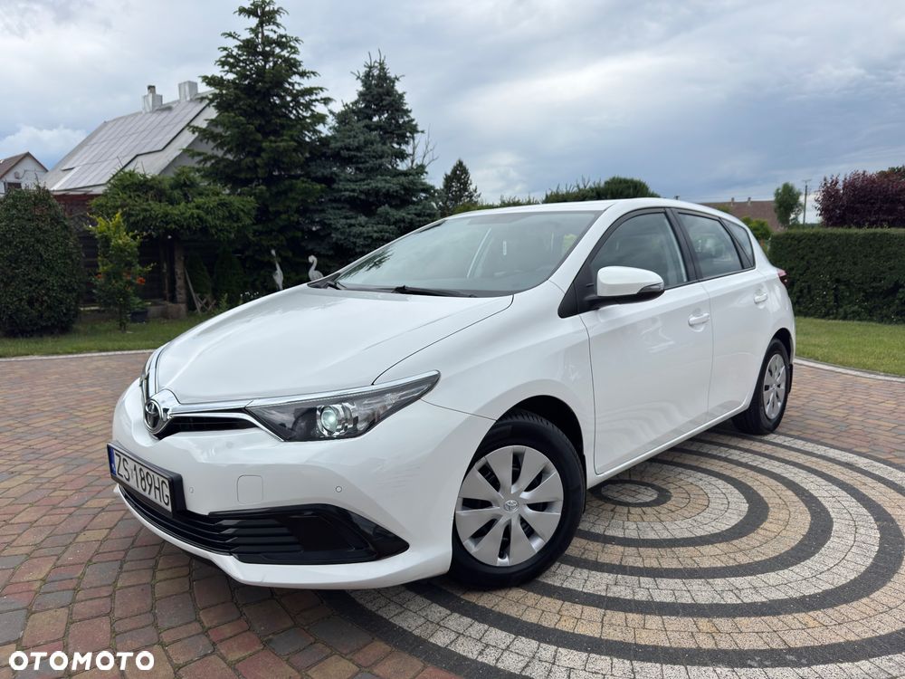 Toyota Auris 1.33 VVT-i Active - 4