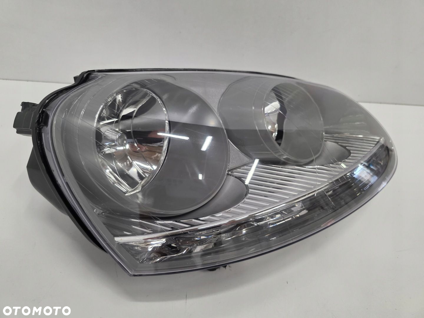 LAMPA PRZÓD PRZEDNIA PRAWA VW GOLF V 5 EUROPA - 2