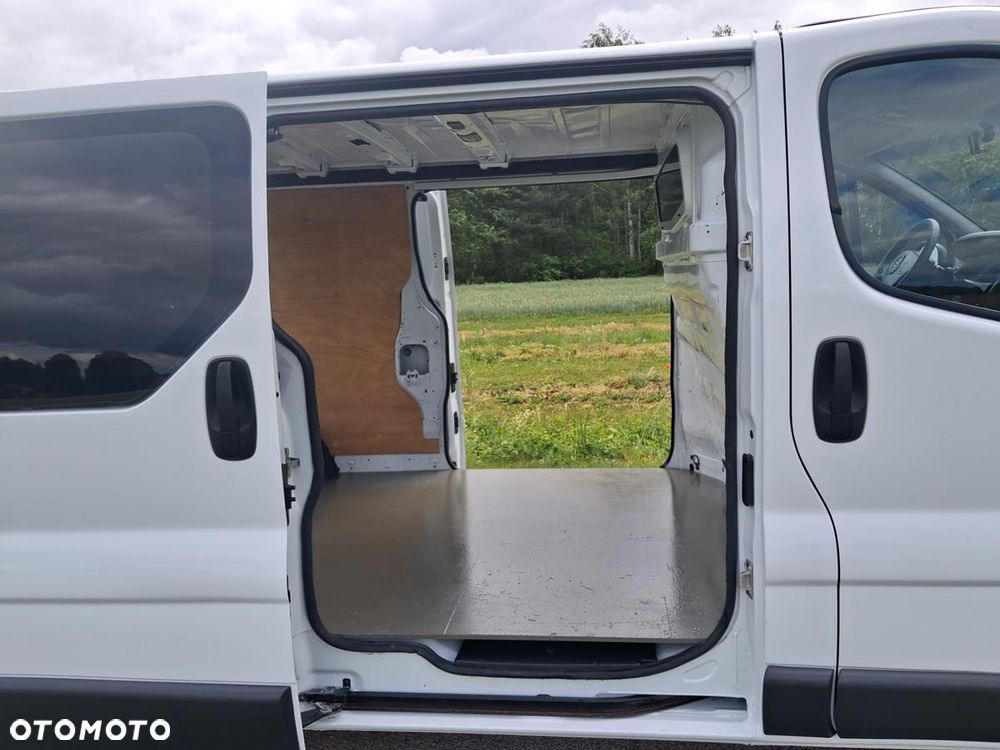 Opel Vivaro - 26