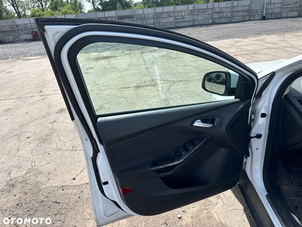 Ford Focus 1.5 TDCi SYNC Edition ASS - 20