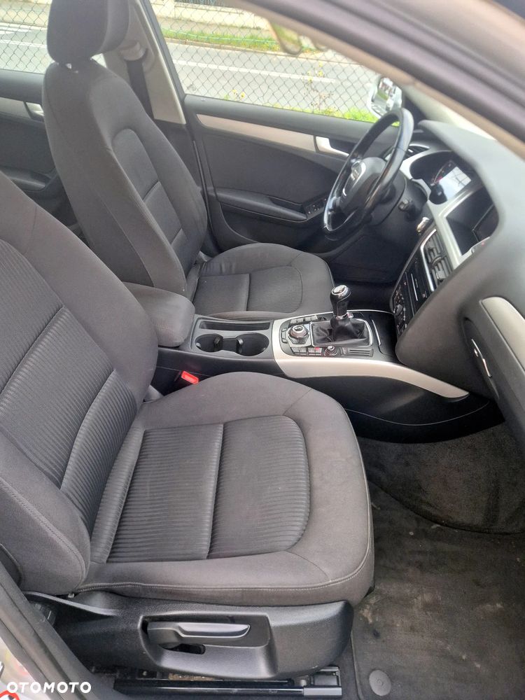 Audi A4 Limousine - 5