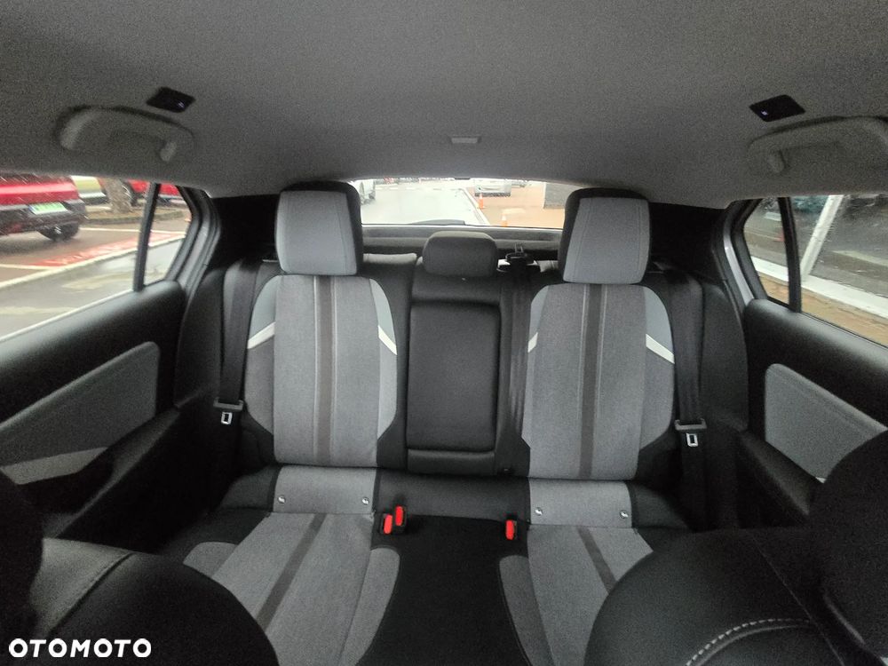 Opel Astra 1.2 Turbo Automatik Elegance - 31