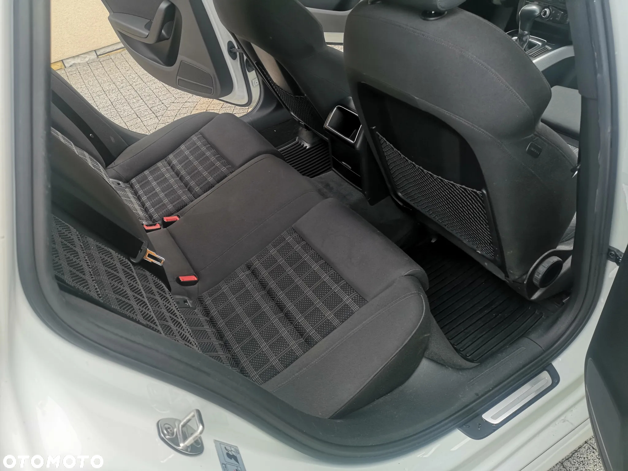 Audi A4 Avant 2.0 TDI DPF quattro S tronic S line Sportpaket - 11