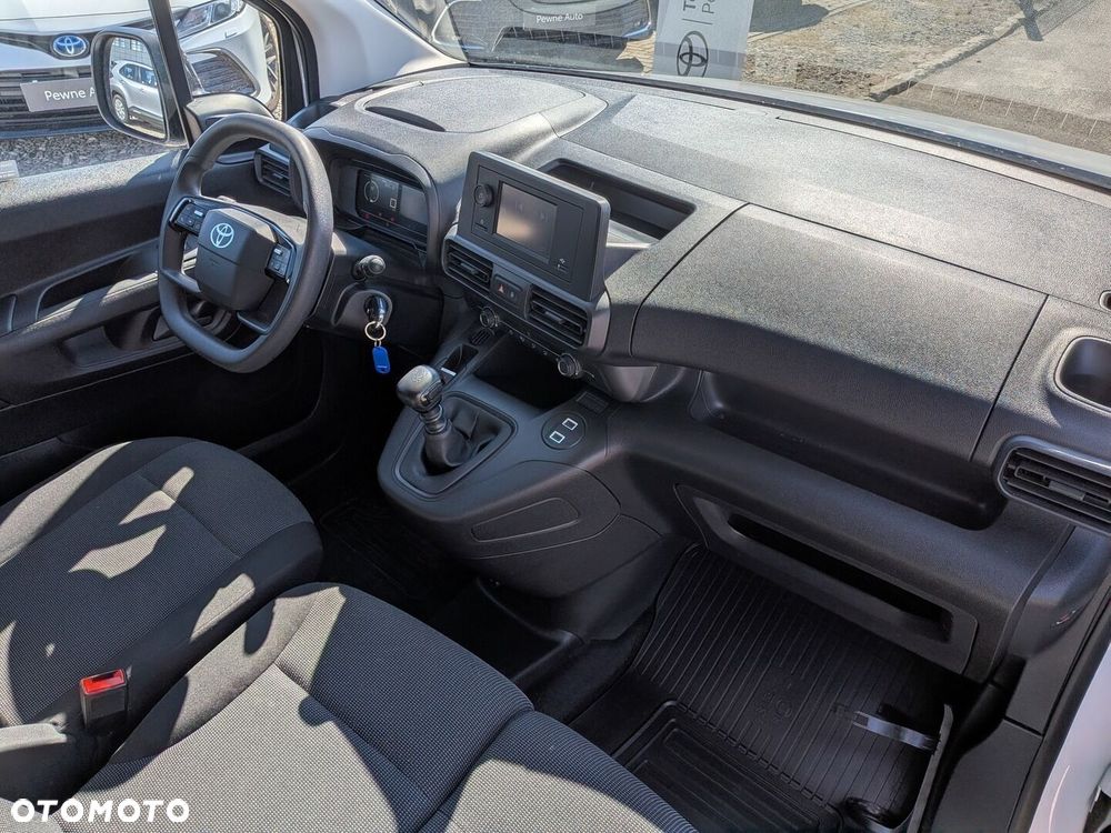 Toyota PROACE CITY - 12