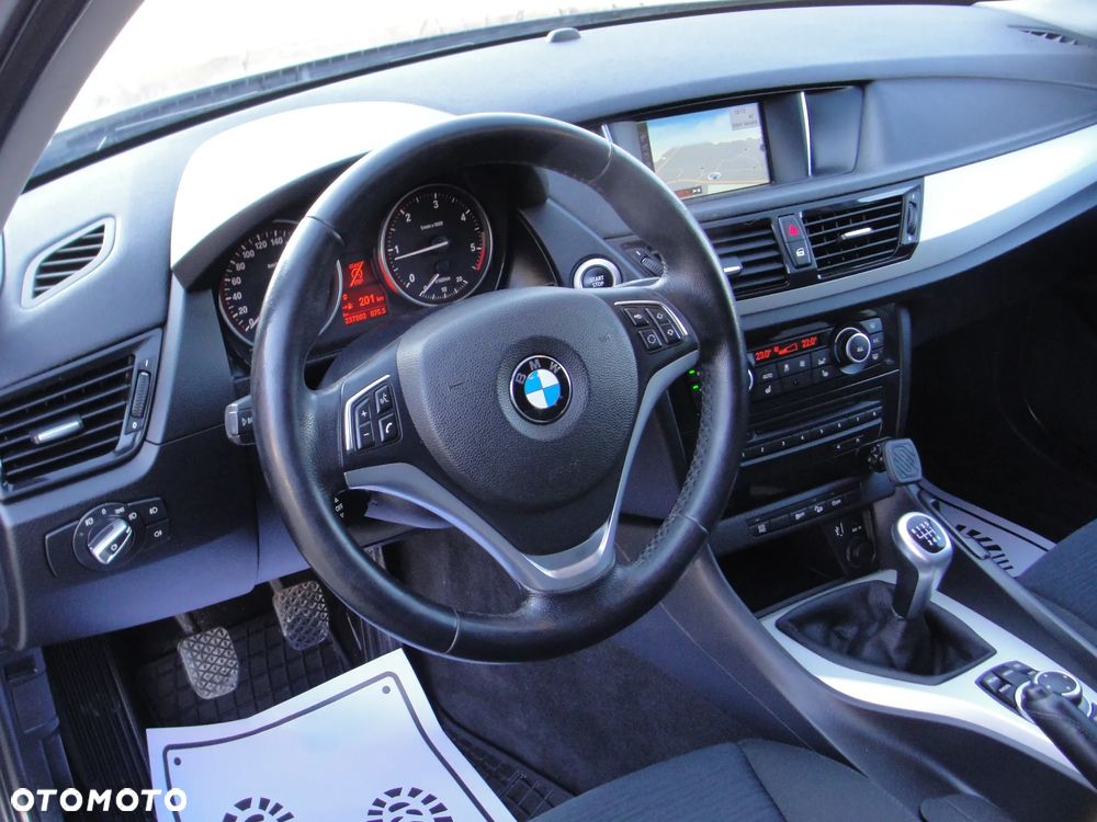 BMW X1 xDrive20d Sport Line - 20