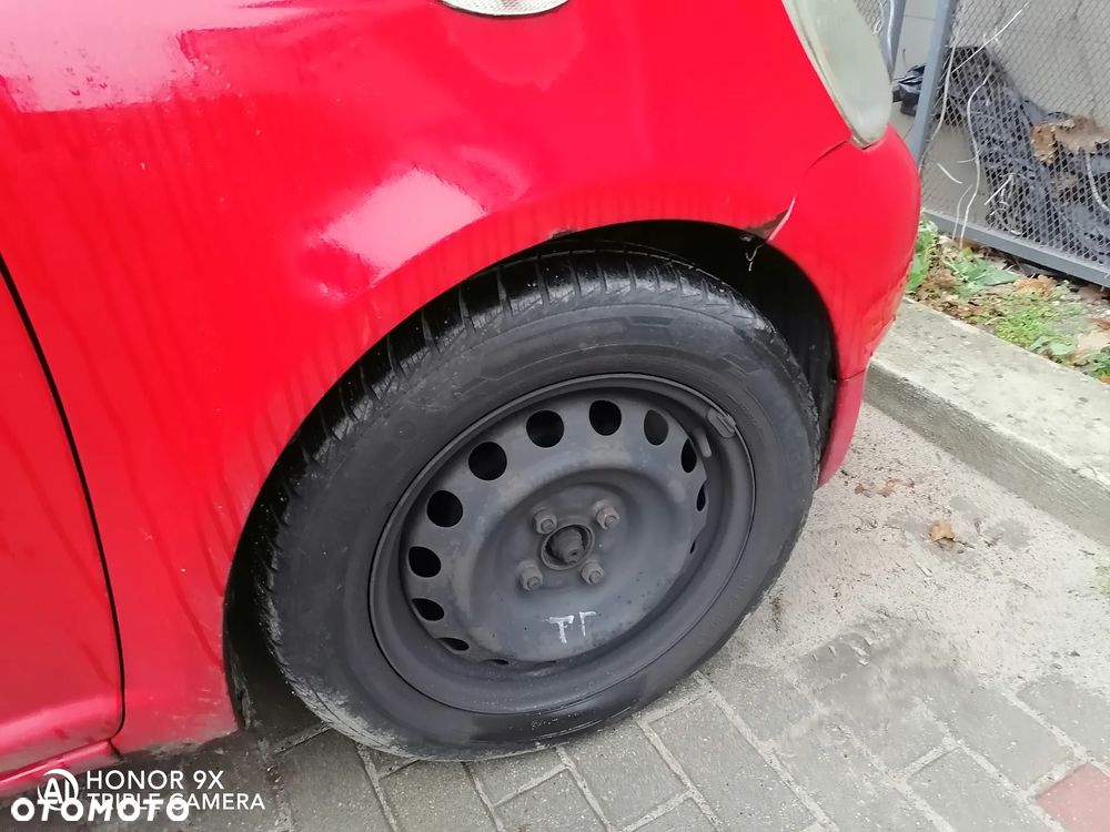 Toyota Yaris 1.0 Base - 6