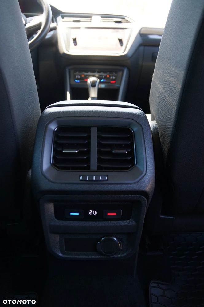 Volkswagen Tiguan 2.0 TSI 4Mot Elegance DSG - 30