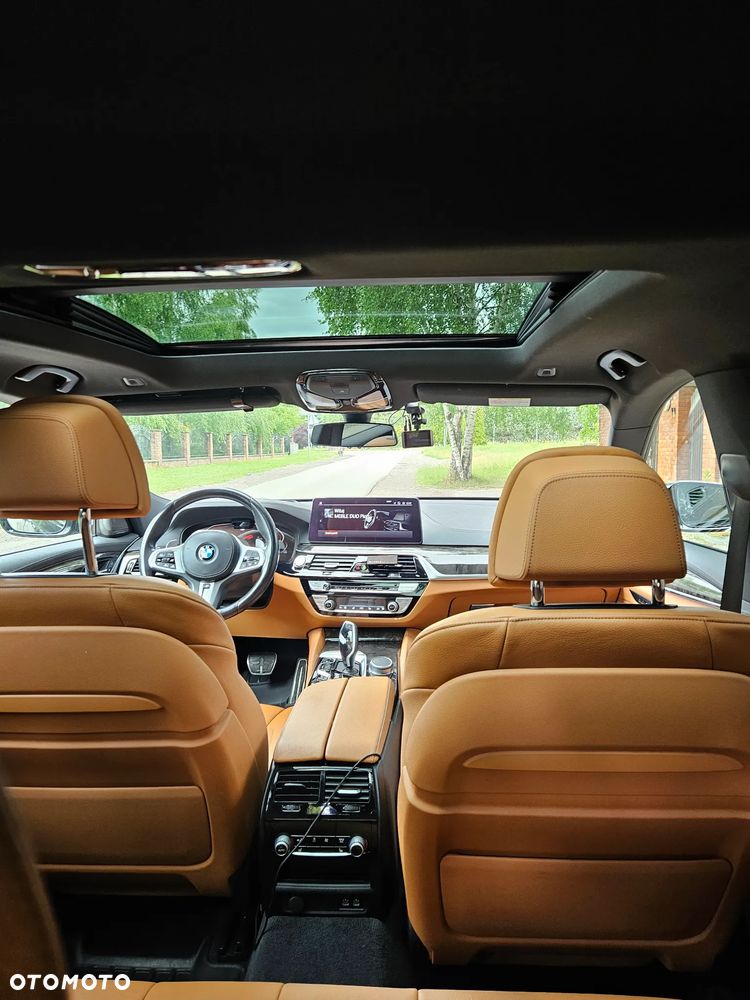 BMW 6GT - 25