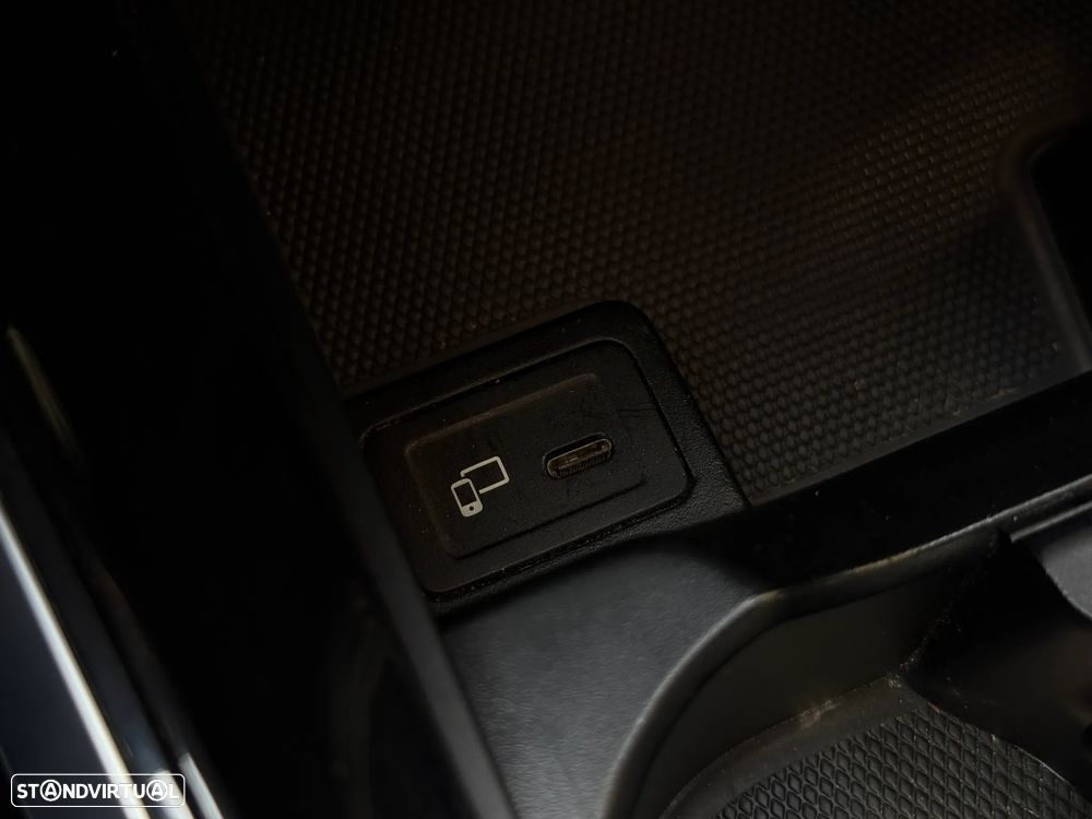 Mercedes-Benz GLB 180 d Progressive - 14