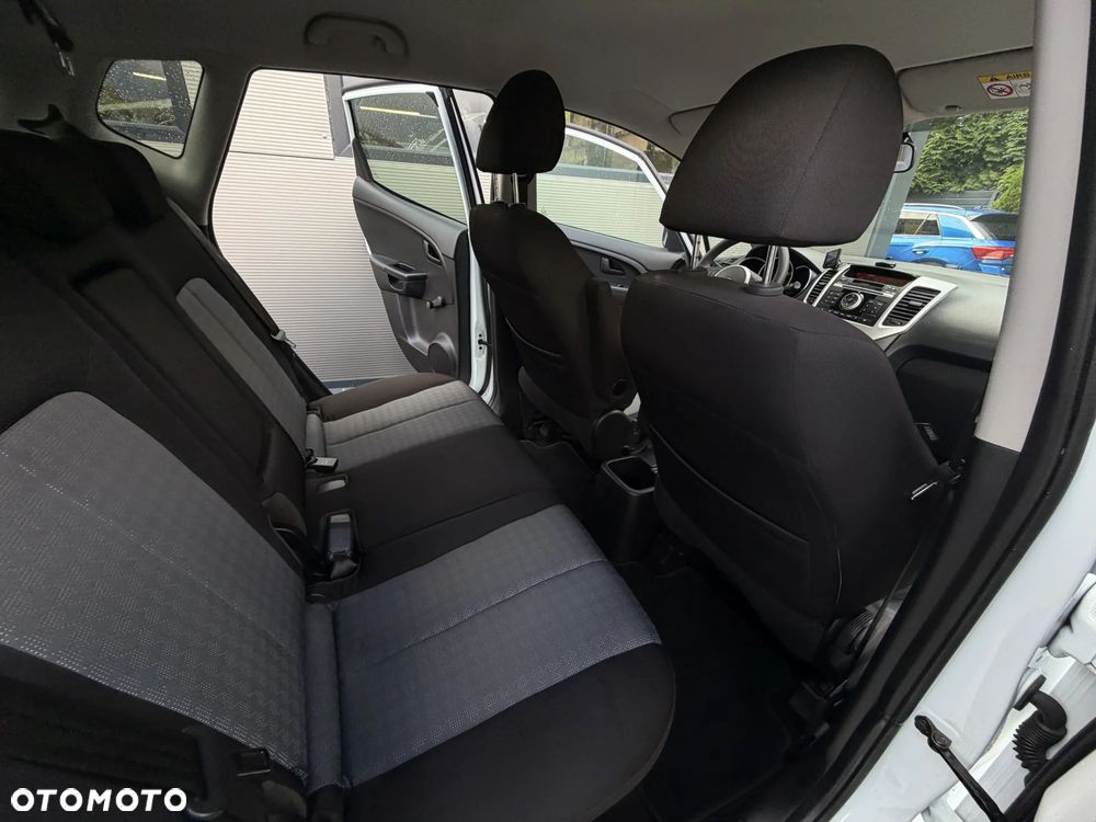 Kia Venga 1.4 CVVT ISG Vision - 20