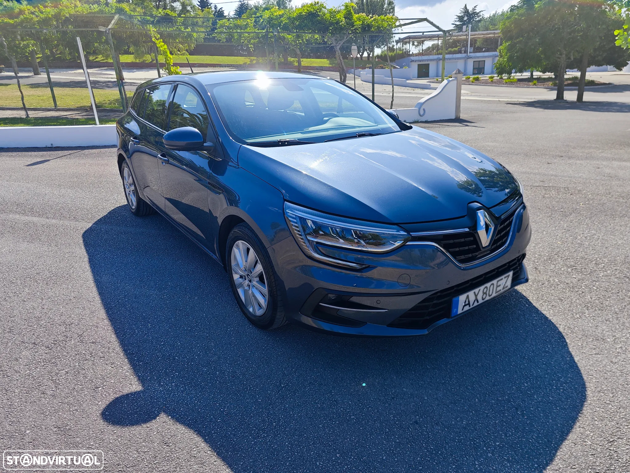 Renault Mégane Sport Tourer 1.5 Blue dCi Equilibre - 4