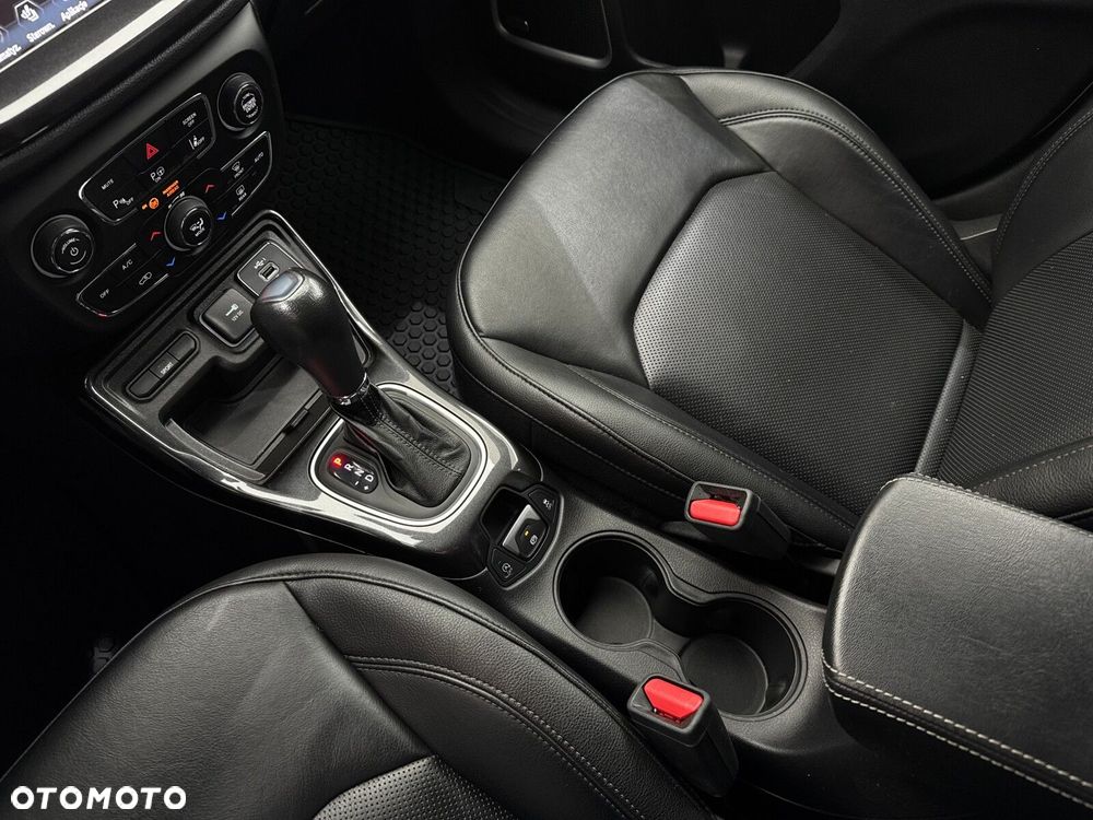 Jeep Compass 1.3 TMair S FWD S&S DDCT - 25