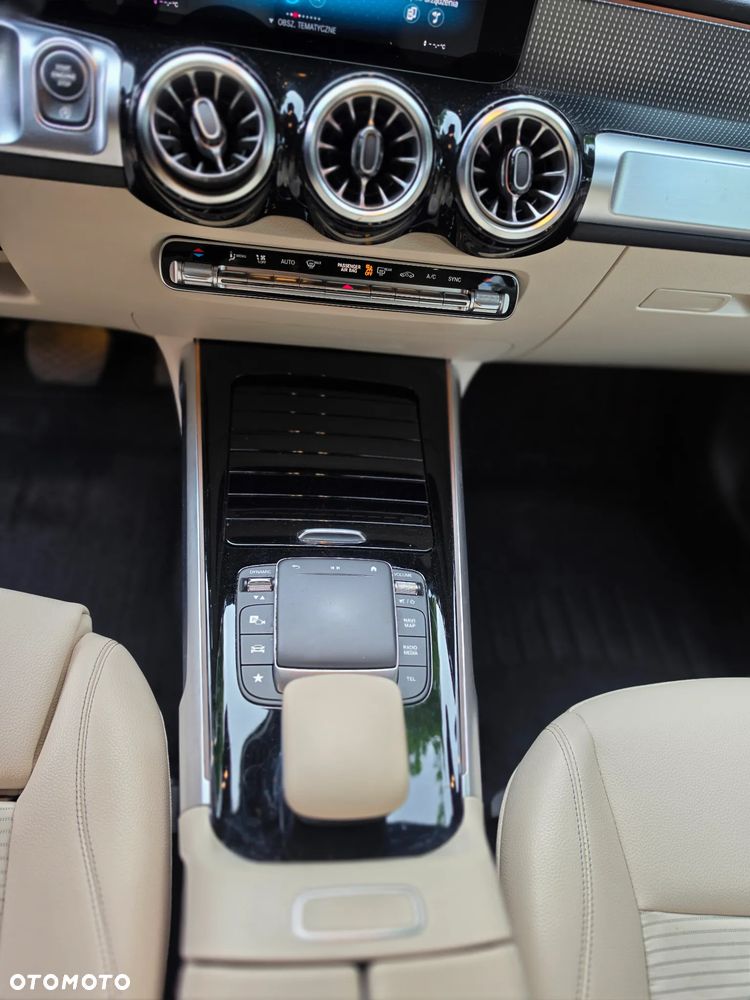 Mercedes-Benz GLB 200 Progressive 7G-DCT - 15