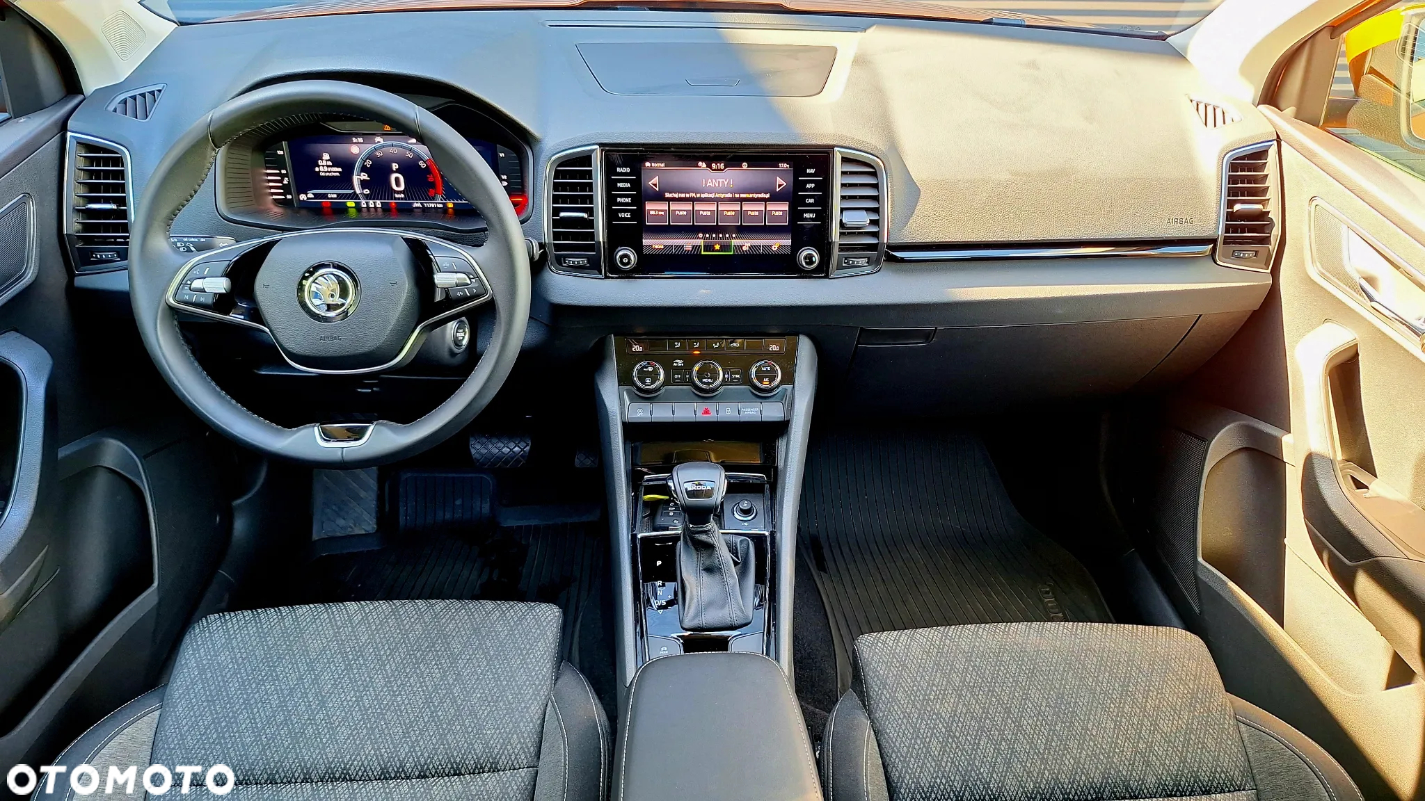 Skoda Karoq 1.5 TSI ACT Selection DSG - 18