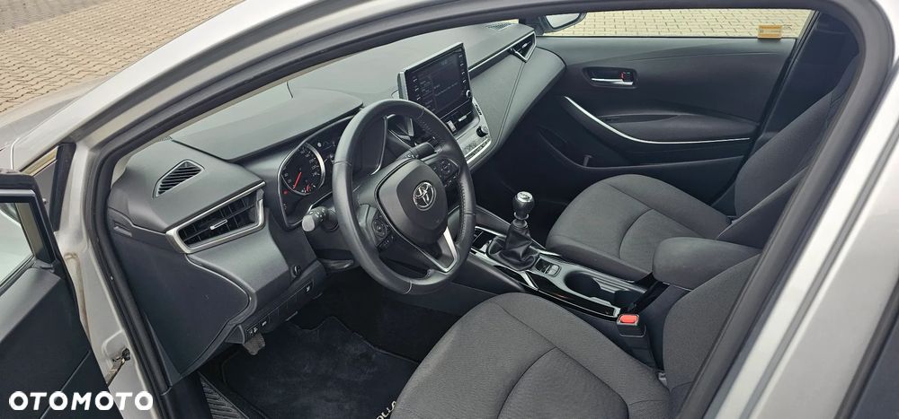 Toyota Corolla 1.5 Comfort - 11