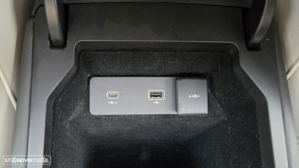 Land Rover Discovery Sport - 46